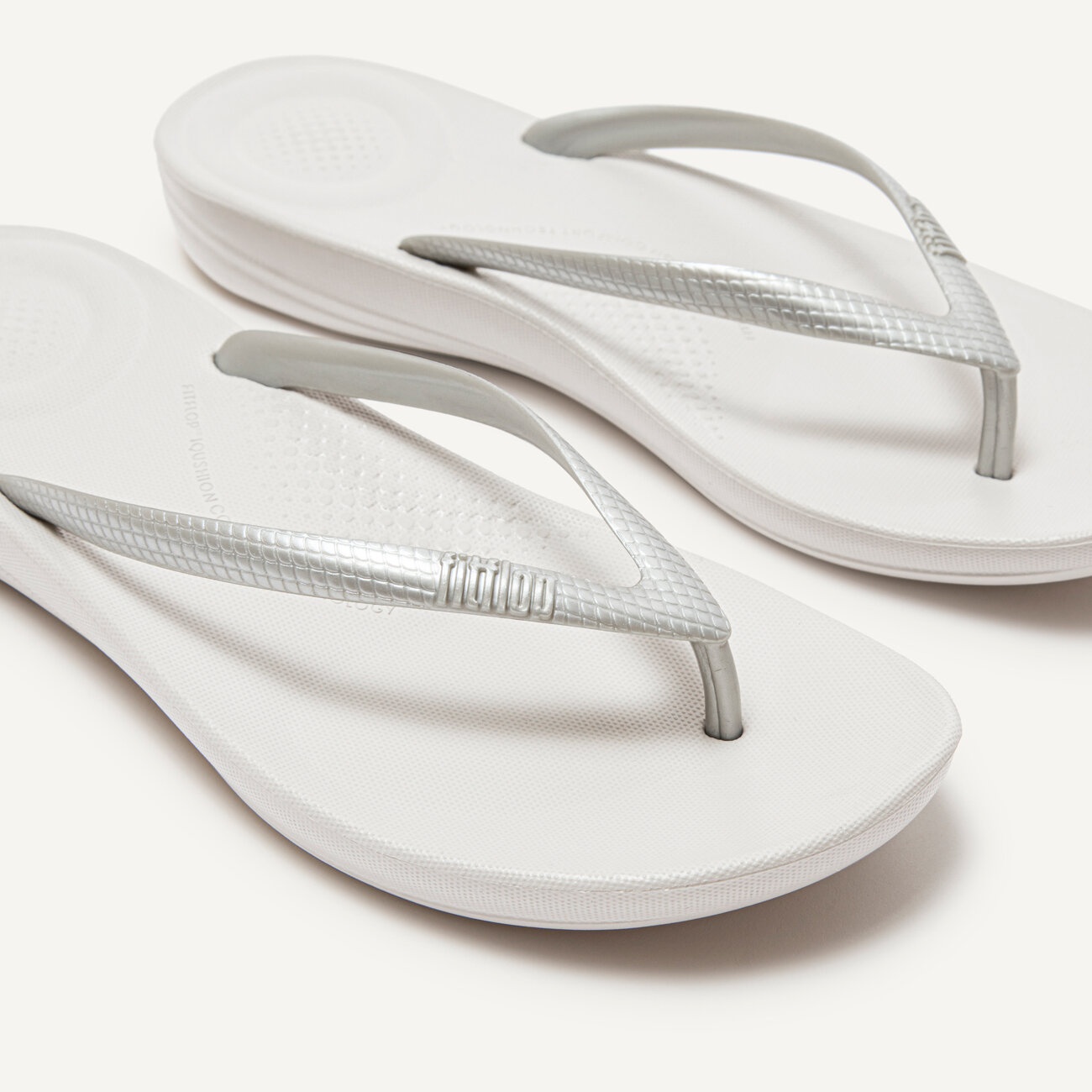 Fitflop sales slippers zilver